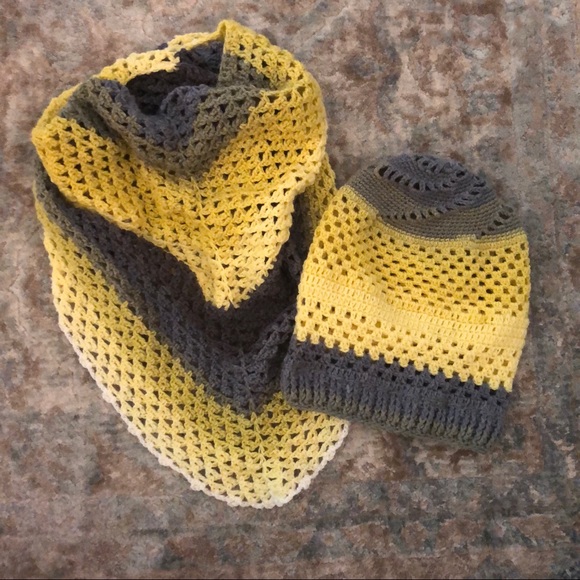 Krochet by Kristy Accessories - Slouch hat matching triangle scarf